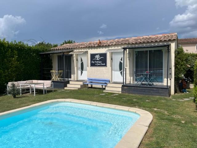 Chez Frederique Et Jean-Claude Hotel Les Taillades ภายนอก รูปภาพ